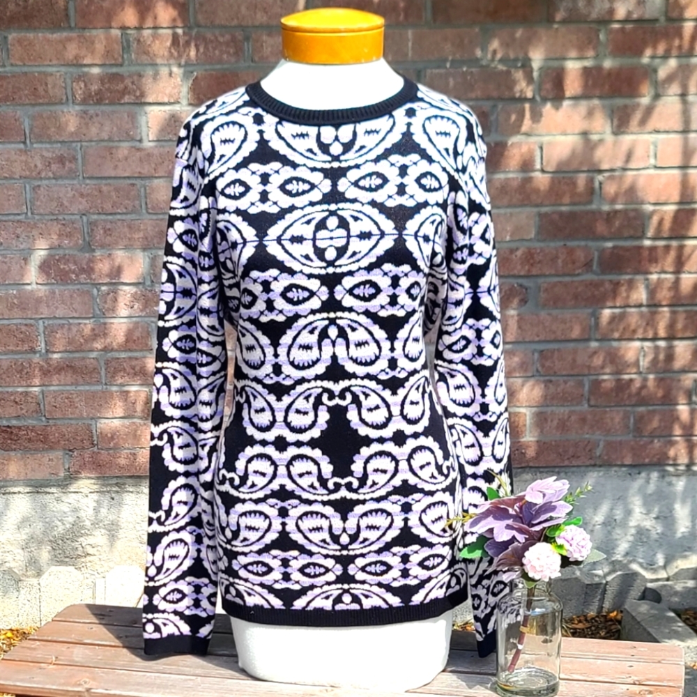 NWT MINKPINK sweater